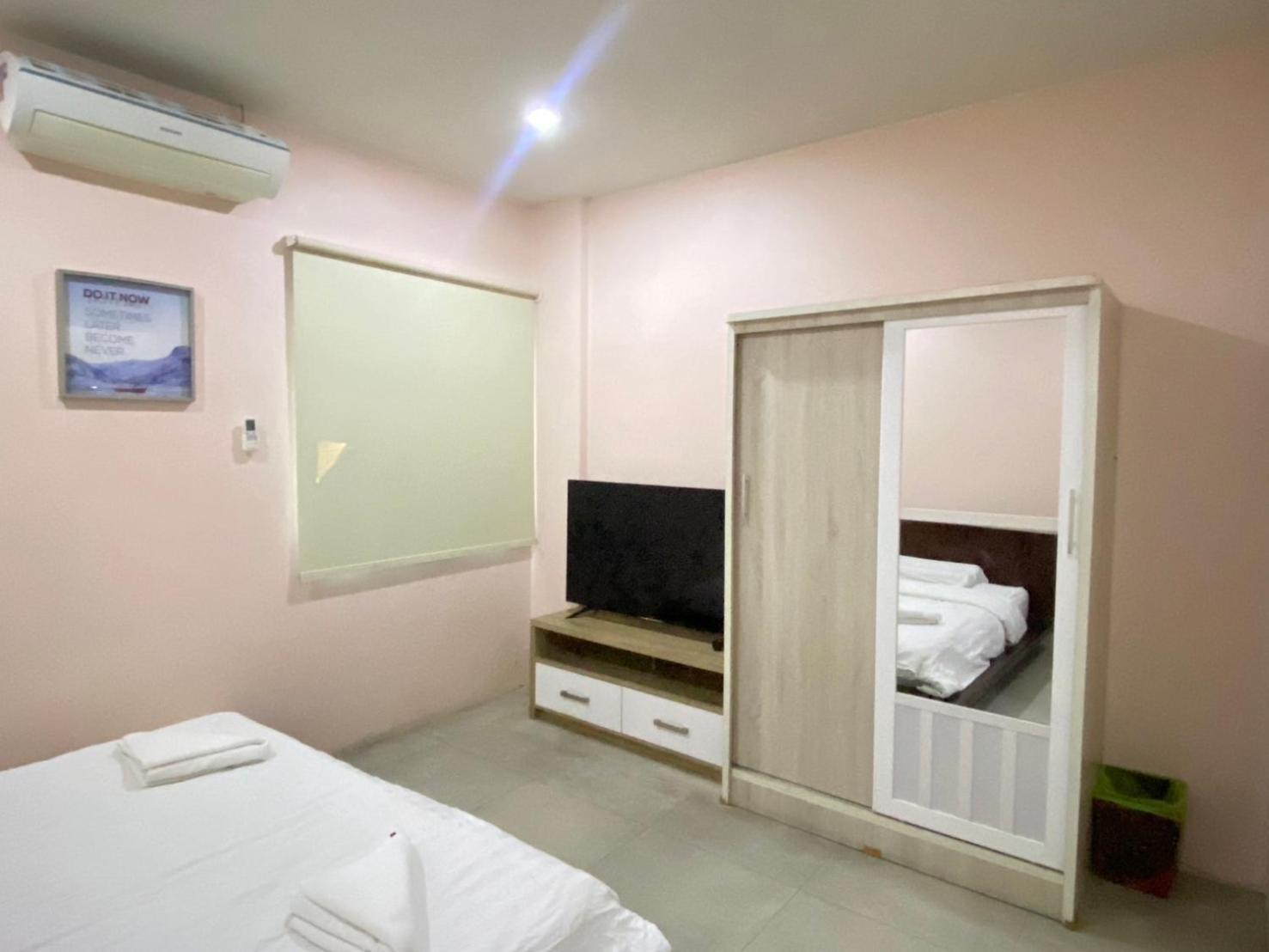 Bake Room Hostel - Chiang Mai — Photos 1